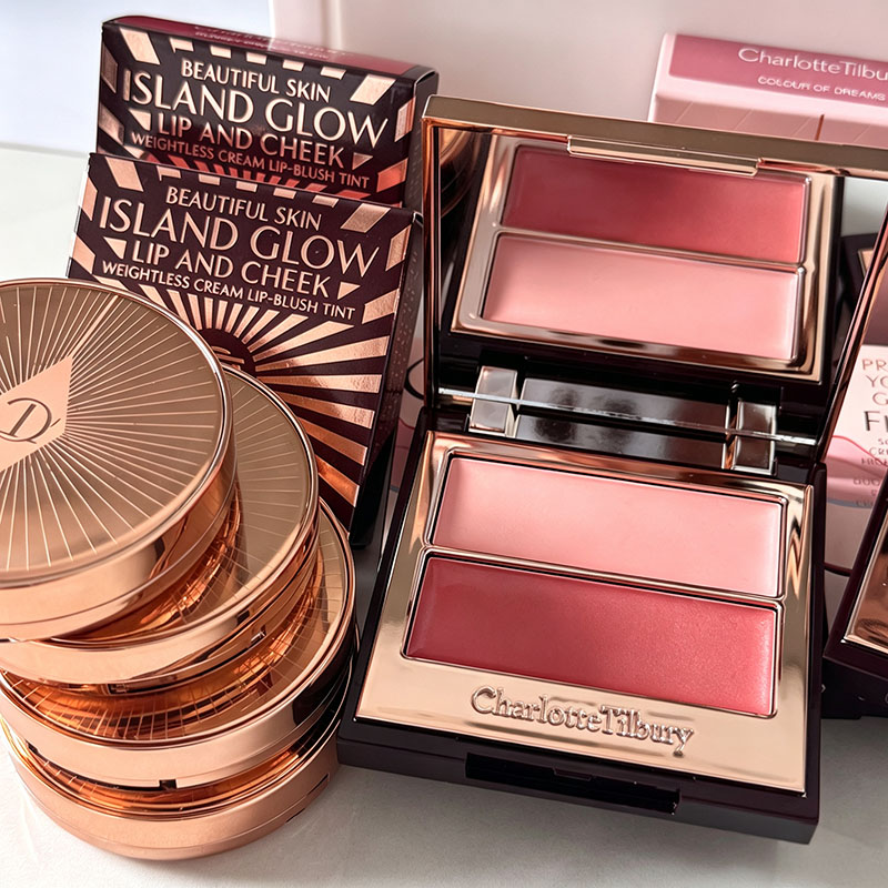CT ダイヤモンド発光ハイライターパウダーパレットメタリック - Highlighter Bronzer Palette のレビューと価格
